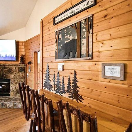 Four Private Suites - Hot Tub - Arcade - Fast Wi-Fi - One Minute To Parkway Fun Pigeon Forge Εξωτερικό φωτογραφία